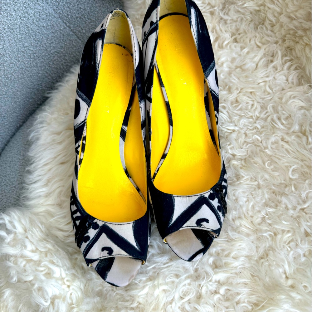 Nine West Open Toe Black and White Heels